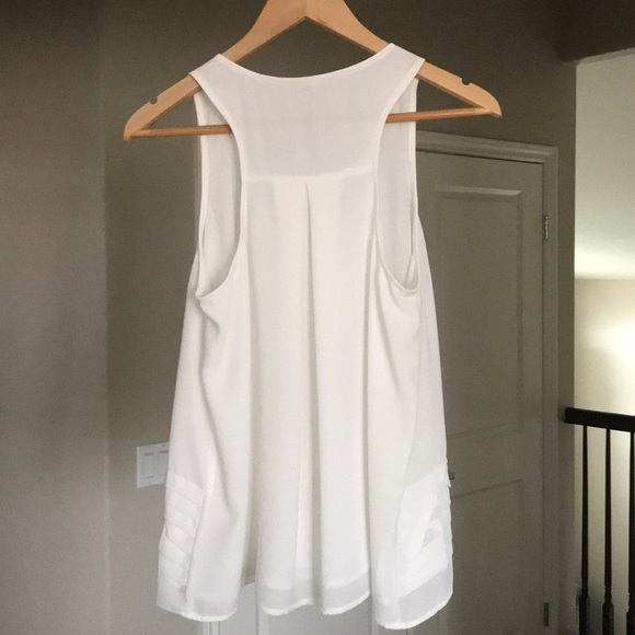 Blouse - Picture 2 of 3